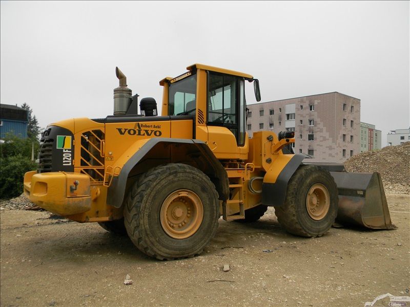 Volvo l 120